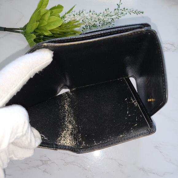 AUTHENTIC LOUIS VUITTON BLACK EPI LEATHER COMPACT SNAP WALLET - Picture 6 of 16